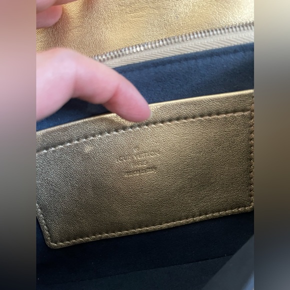 Louis Vuitton pochette coussin - Picture 9 of 11